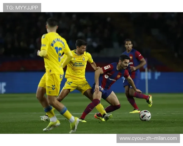 巴黎圣日耳曼掌控球权展开围攻